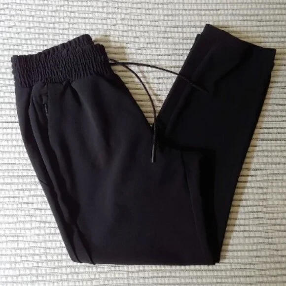 ATHLETA Metropolis Straight Leg Pant Zipper Ankle Black Size 4 - Picture 4 of 10